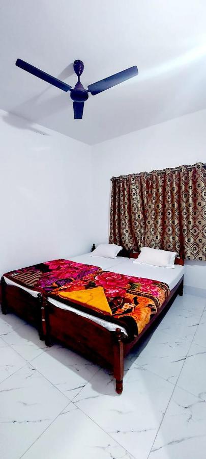 Nilam Guest House Bodh Gaya Luaran gambar