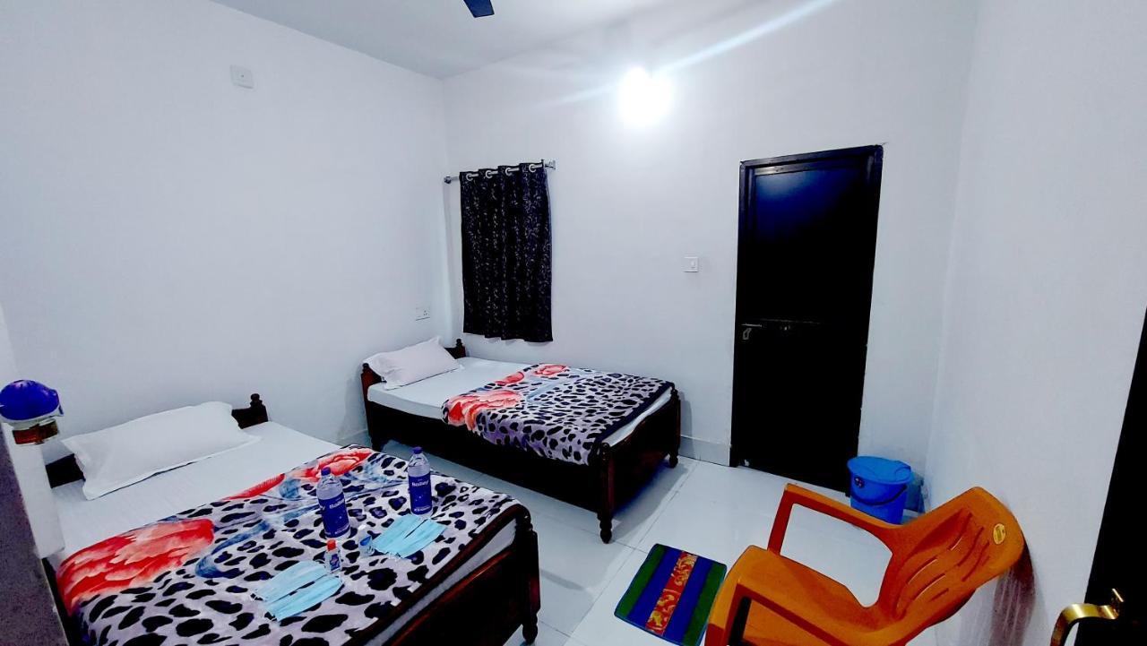 Nilam Guest House Bodh Gaya Luaran gambar